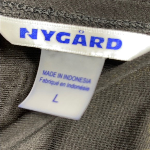 Nygard laced arm long sleeve top - Picture 6 of 7